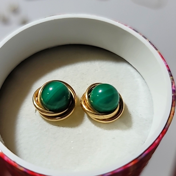 Jewelry - 14K yellow gold green malachite balls stud earring estate